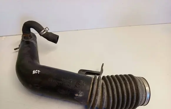 Opel Frontera B Turbo air intake inlet pipe/hose 897142010