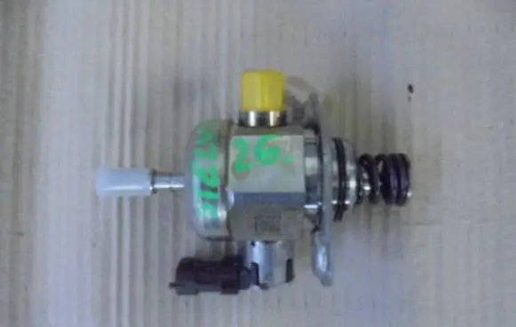 Alfa Romeo Stelvio Fuel injection high pressure pump 50050785
