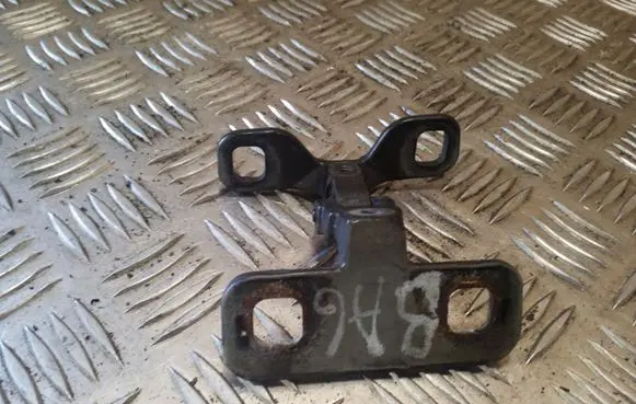 BMW X5 E53 Tailgate/trunk/boot hinge 8247667