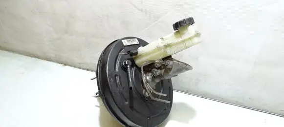 Renault Megane III Brake booster 472100005R