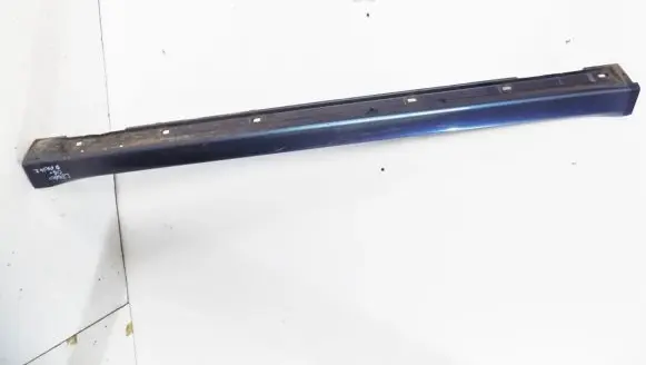 Subaru Legacy Sill