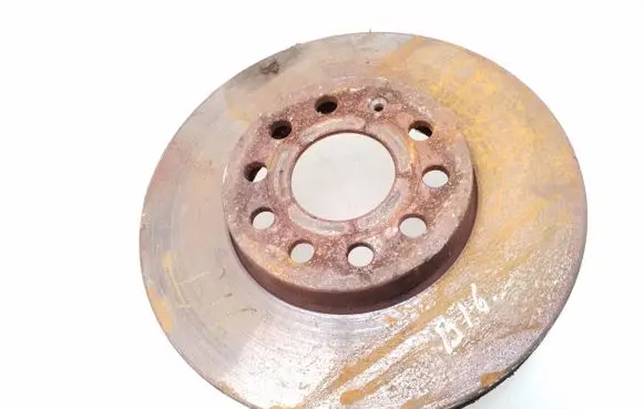 Volkswagen Golf VI Front brake disc