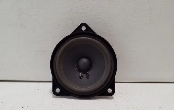 Porsche Cayenne (92A) Panel speaker 