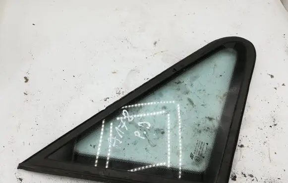 Seat Alhambra (Mk1) Front triangle window/glass 43R001100