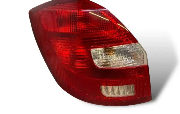 Skoda Fabia Mk2 (5J) Rear/tail lights R9024343