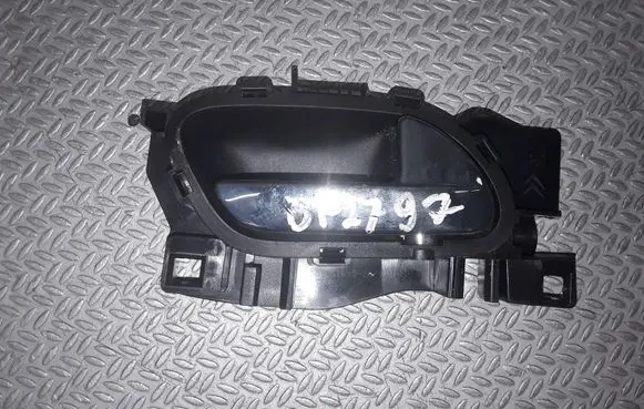 Citroen C4 I Picasso Front door interior handle 303965