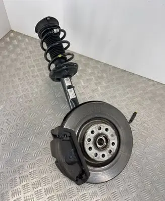 Volkswagen Tiguan Front wheel hub spindle knuckle 5Q0407257B