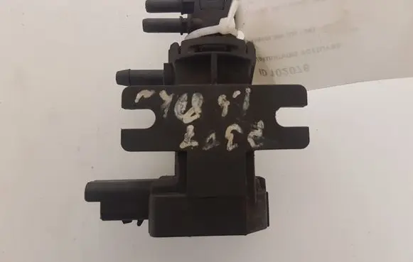 Peugeot 307 Vacuum valve 9652570180