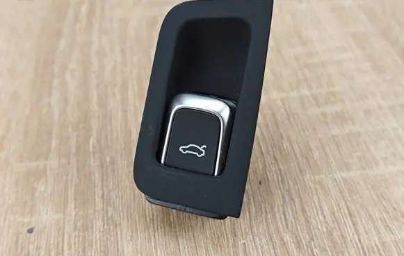 Audi A6 S6 C7 4G Tailgate opening switch 4H0959831B