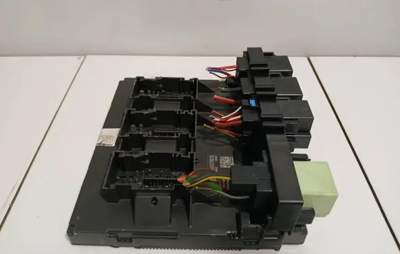 Volkswagen PASSAT B7 Comfort/convenience module 3AA937087B NK50275