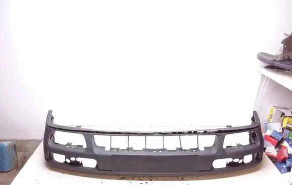 Volkswagen Golf III Front bumper 1H6807217