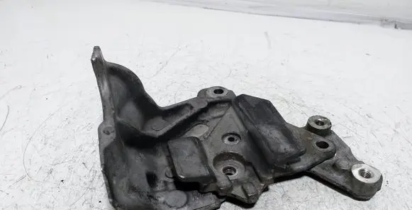 Peugeot 307 Engine mounting bracket 505932