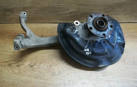 Audi A6 S6 C6 4F Front wheel hub spindle knuckle 4F0257