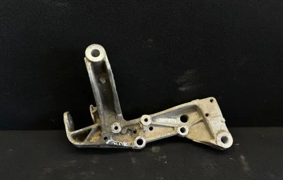Volkswagen Touran I Other front suspension part 1K0199296F