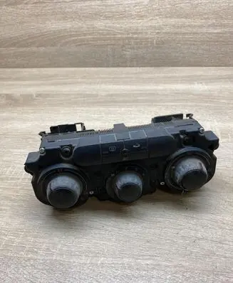 Seat Toledo II (1M) Climate control unit 