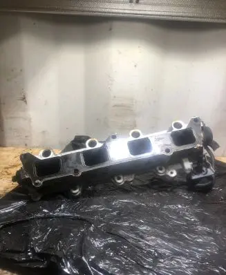 Volkswagen Golf V Intake manifold GK00266