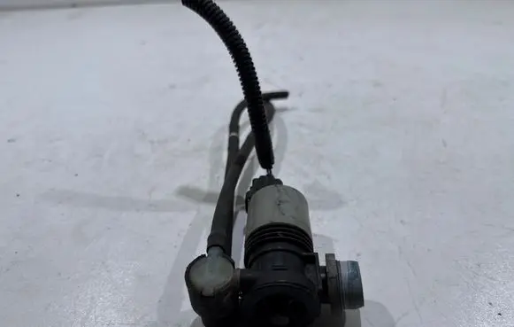Toyota Auris E180 Windscreen/windshield washer pump PA66GF13