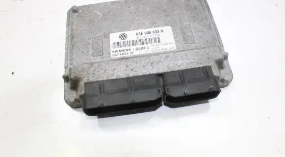 Volkswagen Polo Engine control unit/module 03E906033R 5WP44224