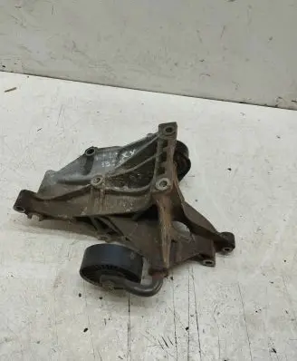 Ford Galaxy Generator/alternator bracket 028903143ab