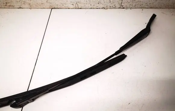 Volkswagen Golf Plus Front wiper blade arm 5M0955410A