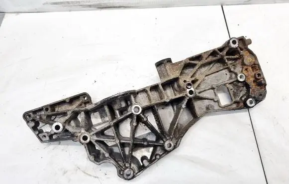 Ford Mondeo MK IV Engine mounting bracket 9661310080