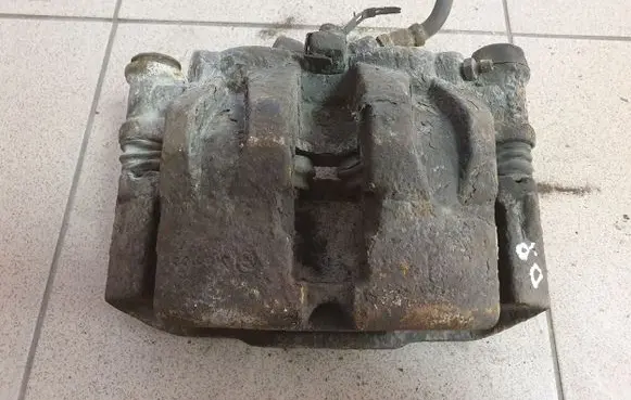 Iveco Daily 3rd gen Front brake caliper