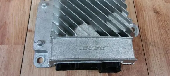 Mazda 3 III Sound amplifier BHP566A20 BHP566A2O