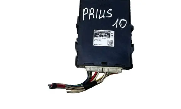 Toyota Prius (XW30) Gearbox control unit/module 8953576010