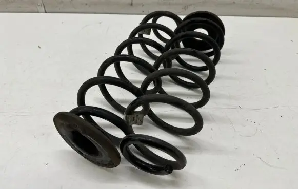 Volkswagen Golf VIII Rear coil spring 5Q0511115