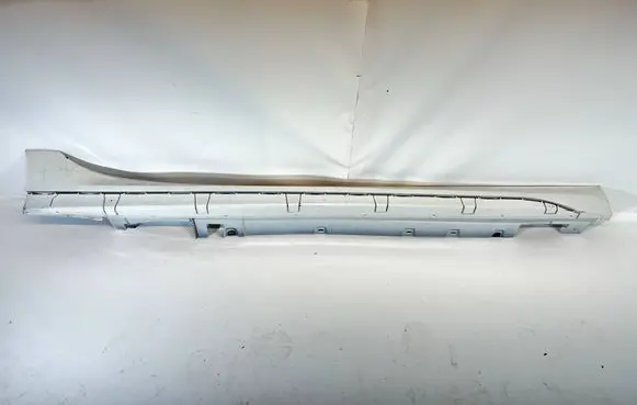 BMW 2 F44 Foot area side trim 8075466