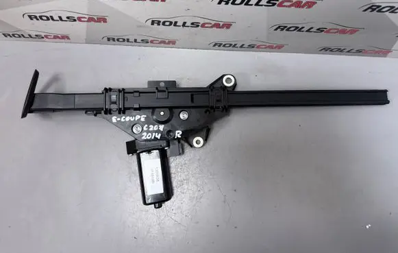 Mercedes-Benz E C207 W207 Seat belt adjustment motor A2078600282 72EH511N 306035299AD