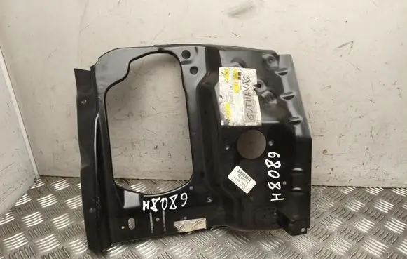 Volkswagen Transporter - Caravelle T4 Headlight/headlamp mounting bracket 7D0805071A