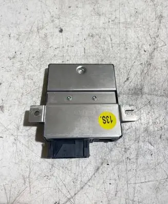 Audi A6 S6 C6 4F Gateway control module 4F0907468D 4F0910468A