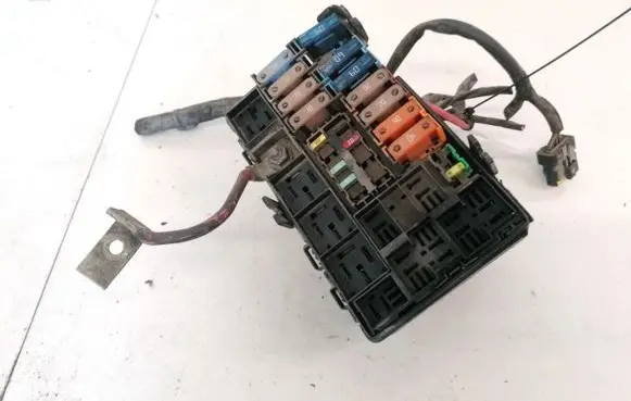 Renault Laguna II Fuse box set 8200623934