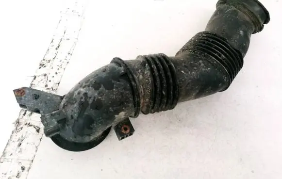 Ford Kuga I Air intake hose/pipe N07011A160B N07011A170