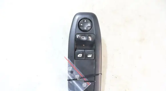 Peugeot 208 Electric window control switch