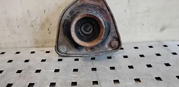 KIA Sportage Coil spring mount 