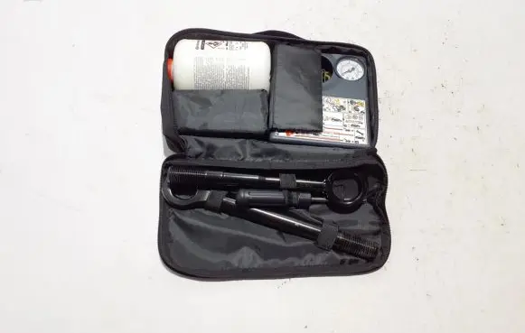 KIA EV6 Tire air pump compressor 09130-CV000