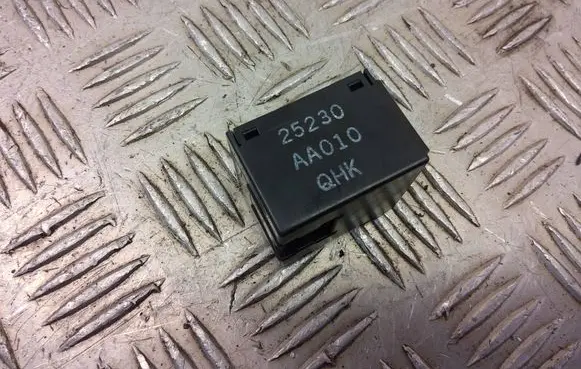 Nissan Micra K14 Central locking relay 25230AA010