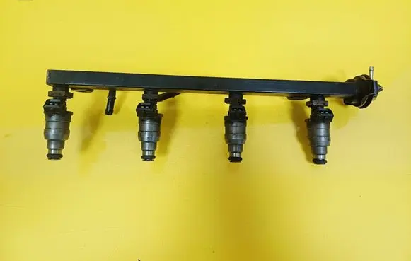 BMW 3 E36 Fuel main line pipe 1731357 D3762FA