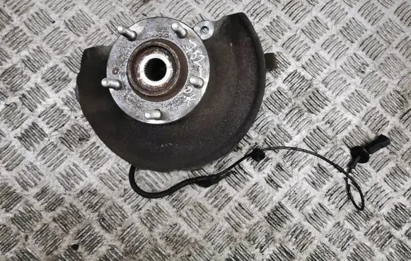 Mitsubishi Outlander Front wheel hub