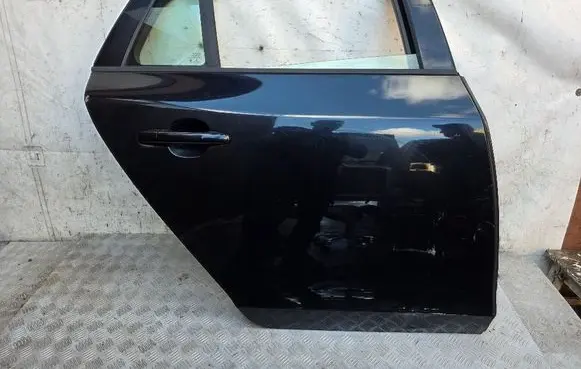 Rear door