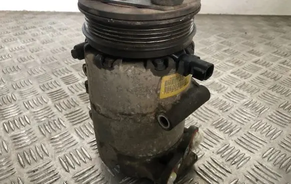 Ford Focus Air conditioning (A/C) compressor (pump) 3M5M19D629PH
