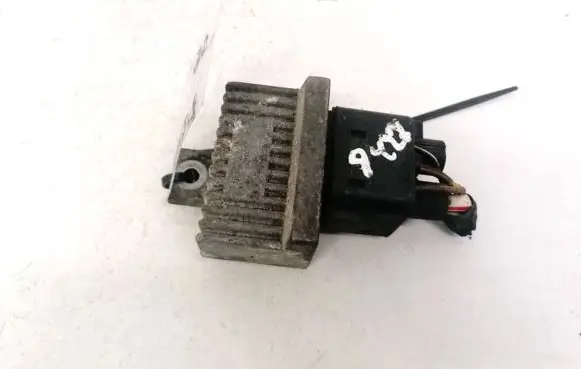 Mitsubishi Space Star Glow plug pre-heat relay 770011578