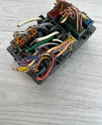Peugeot 406 Fuse box set PSA94592881 94592881 9459288180
