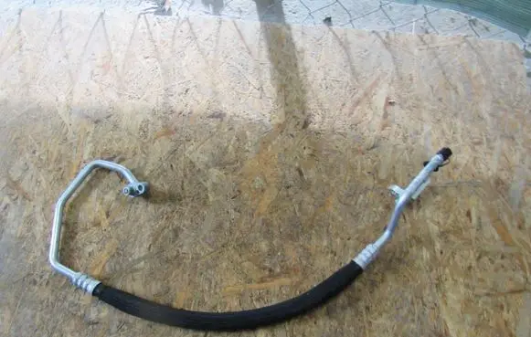 KIA Xceed Air conditioning (A/C) pipe/hose 97762G4450