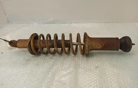 Volkswagen K70 Rear shock absorber with coil spring 