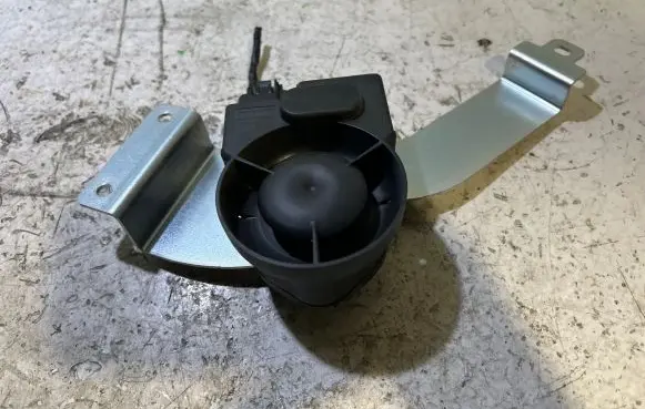 KIA Sportage Alarm system siren 958703U900 4B7875HBC 00668307289
