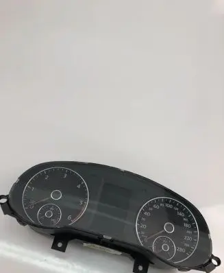 Volkswagen Jetta VI Speedometer (instrument cluster) 5C6920871A