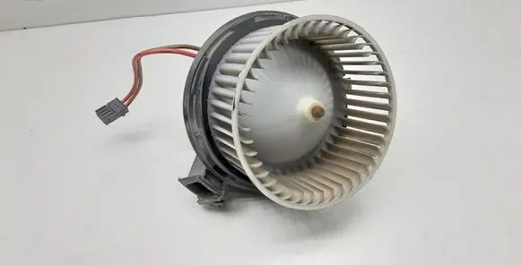 Mercedes-Benz E W212 Heater fan/blower V7771001